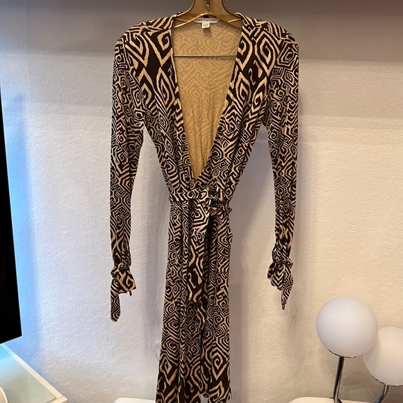 Diane Von Furstenberg Vintage Heracles Silk Wrap Dress - Picture 2 of 6